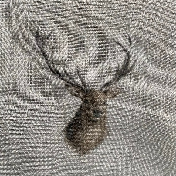 Wrendale Designs by Hannah Dale Wildlife Scarf - Picture 4 of 10